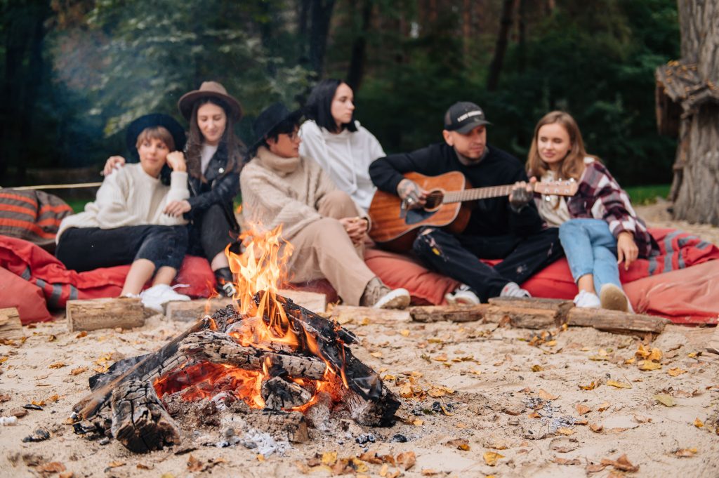 Відпочинок з друзями на природі