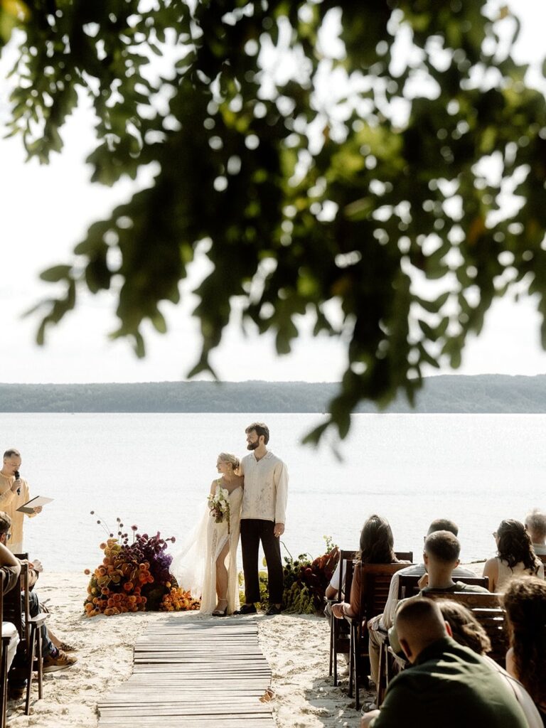 Весілля на пляжі - тренд 2026 року